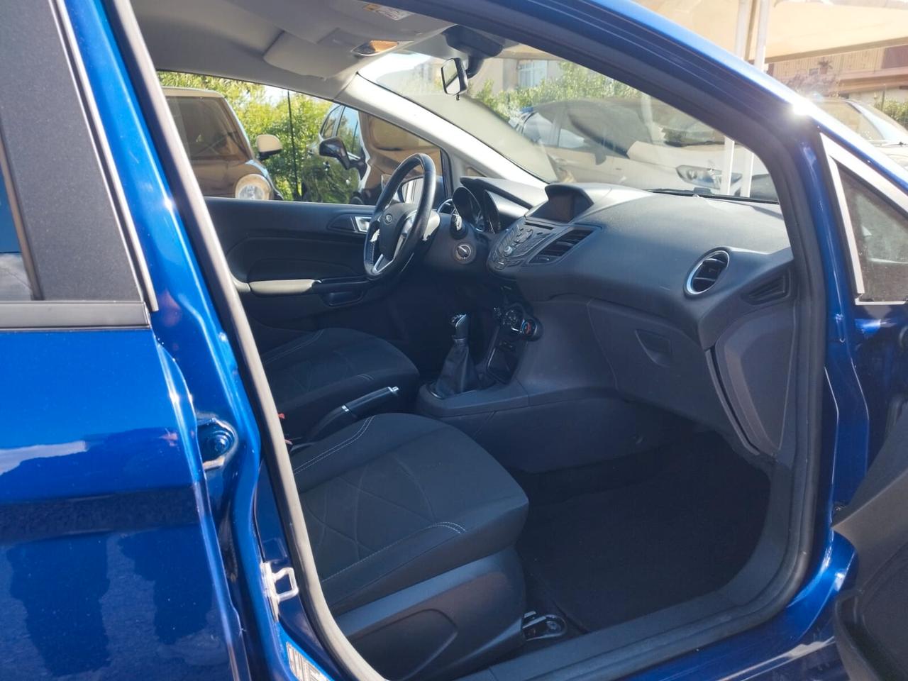 Ford Fiesta 1.5 TDCi 75CV 5 porte Titanium