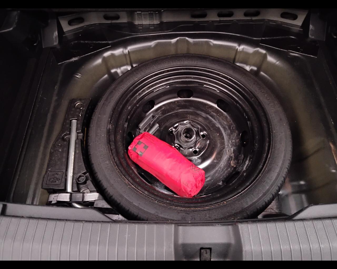 VOLKSWAGEN T-Roc I 2022 - T-Roc 1.0 tsi R-Line 110cv