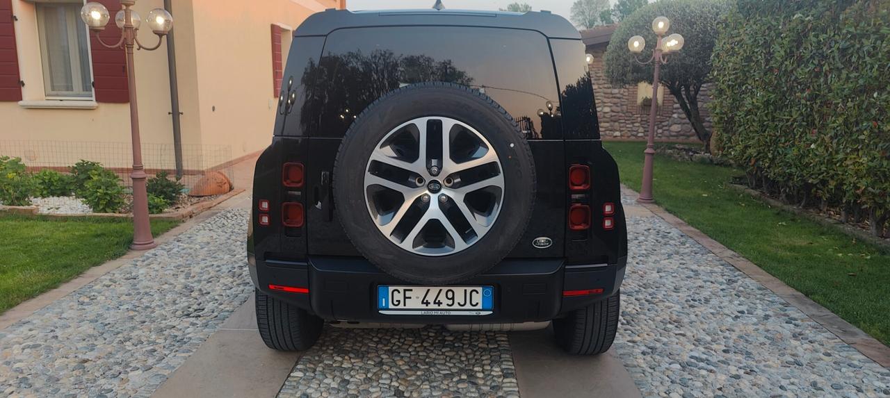 Land Rover Defender 110 3.0D Autocarro 5 posti 200 CV AWD SE
