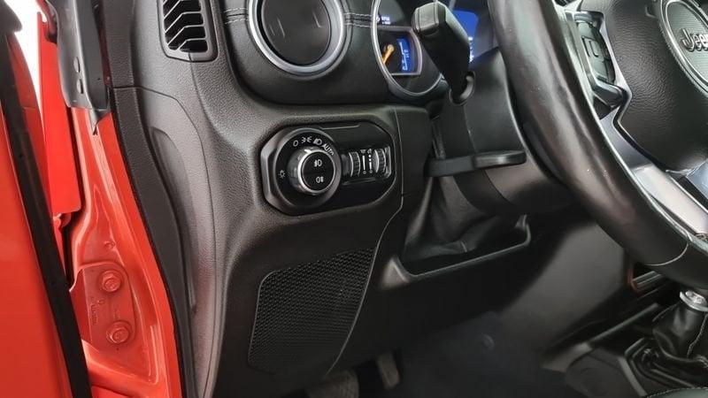 Jeep Wrangler Unlimited 2.2 Mjt II Sahara