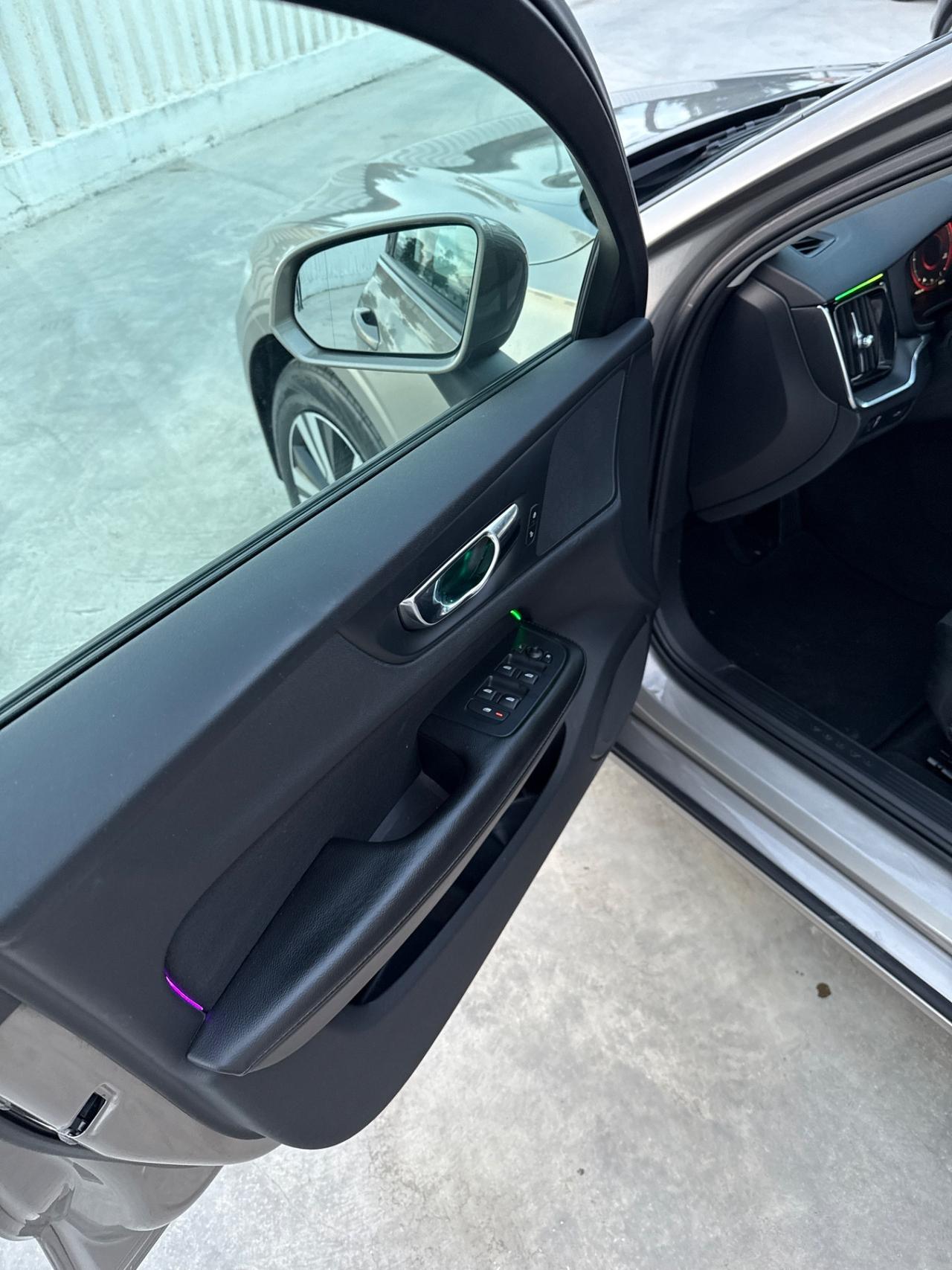 Volvo V60 D3 Geartronic R-design