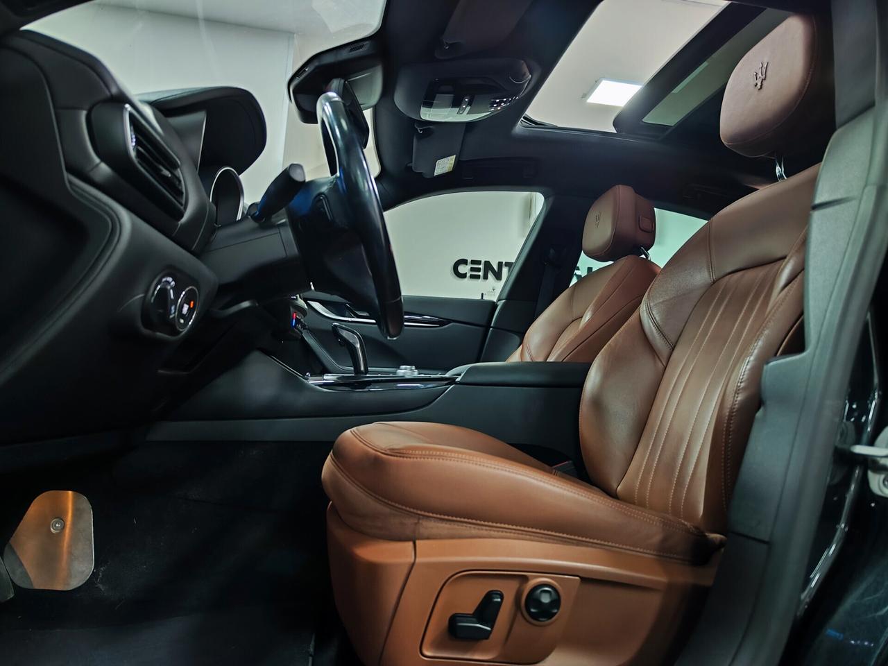 Maserati Levante V6 Diesel 250 CV AWD Granlusso Tetto