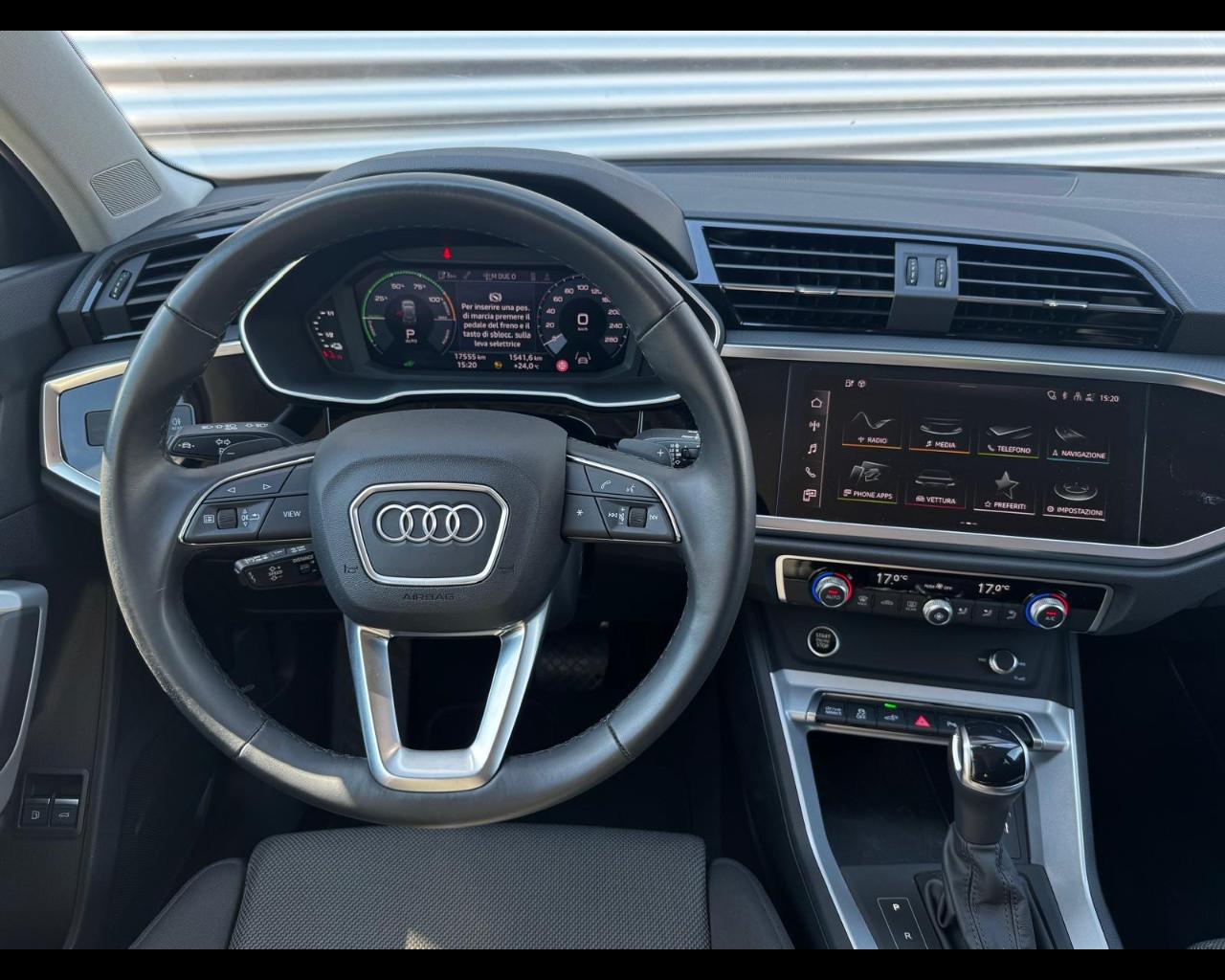 AUDI Q3 45 TFSIe S-TRONIC S-LINE EDITION