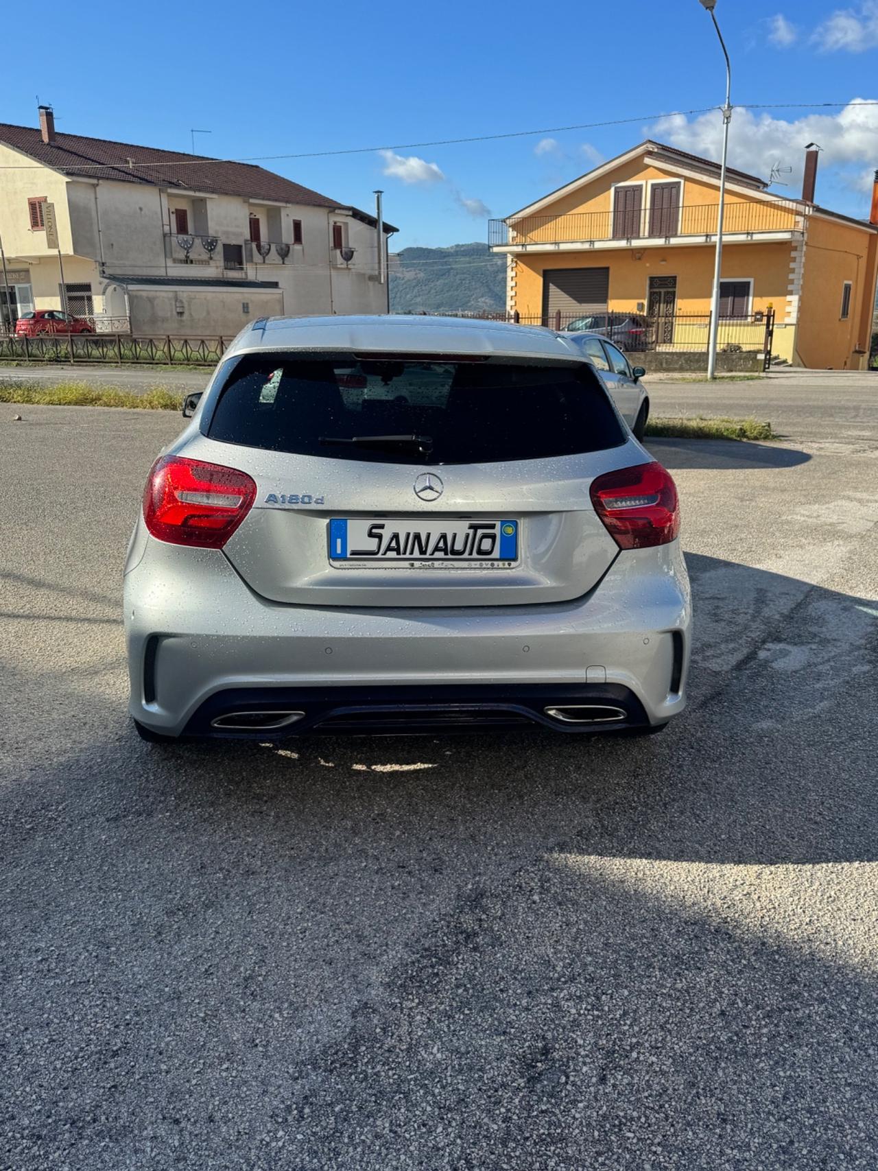Mercedes-benz A 180 d Premium AMG Garanzia