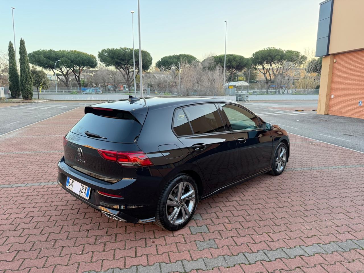 Volkswagen Golf 2.0 TDI DSG R-Line