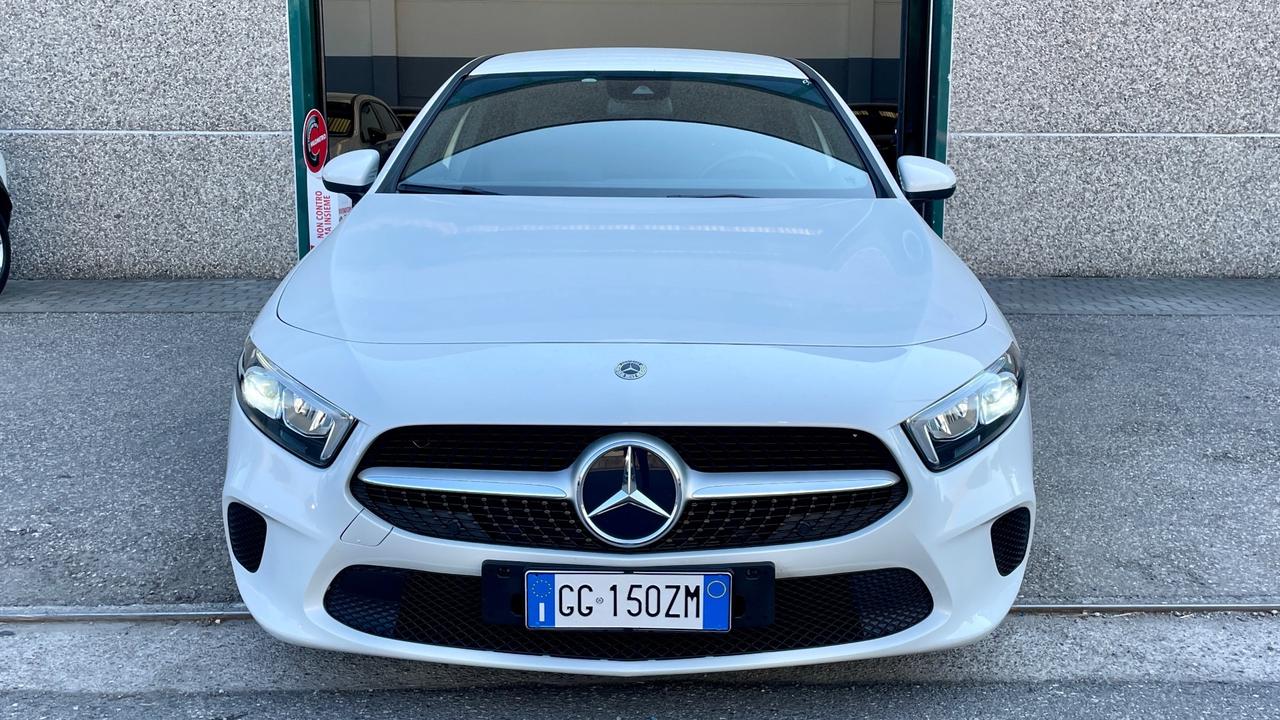 MERCEDES-BENZ CLASSE A180 2.0 PREMIUM 116CV - FULL LED, VIRTUAL COCKPIT, PELLE, NEOPATENTATI