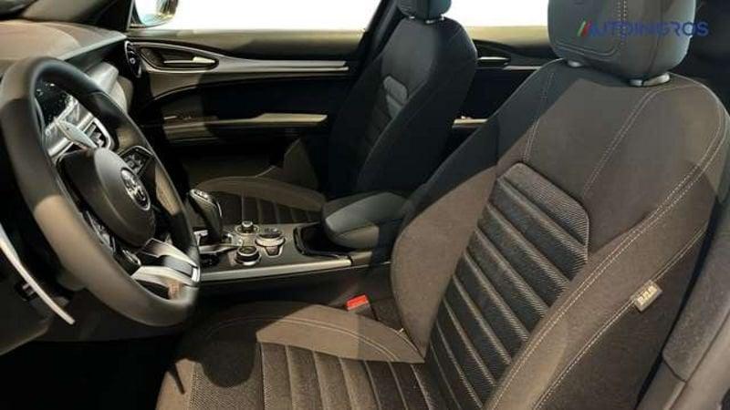 Alfa Romeo Stelvio 2.2 t Sprint rwd 160cv auto