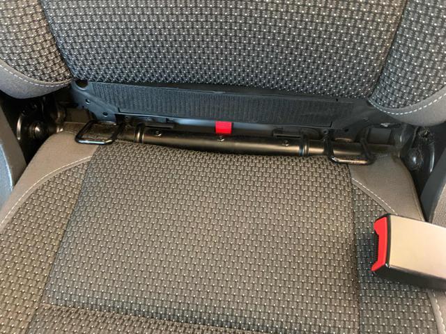 VOLKSWAGEN Touran Business 1.6 TDI DSG 7 POSTI OK NEOPATENTATI C.AUT