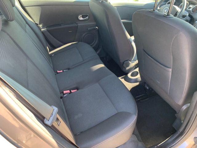 RENAULT Clio 1.2 16V 5 porte Luxe