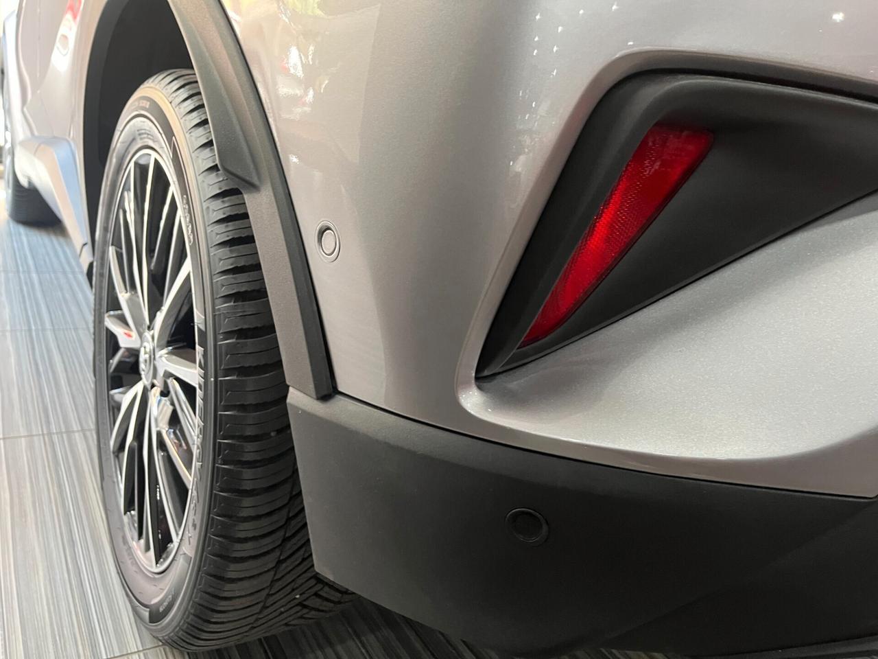 Toyota C-HR 1.8 Full Hybrid 122cv E-CVT Lounge ITALIANA