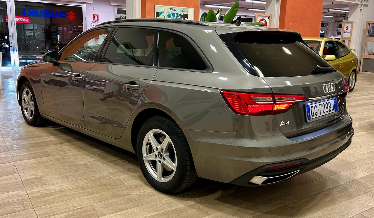 Audi A4 Avant 30 TDI/136 CV S tronic Business Advanced