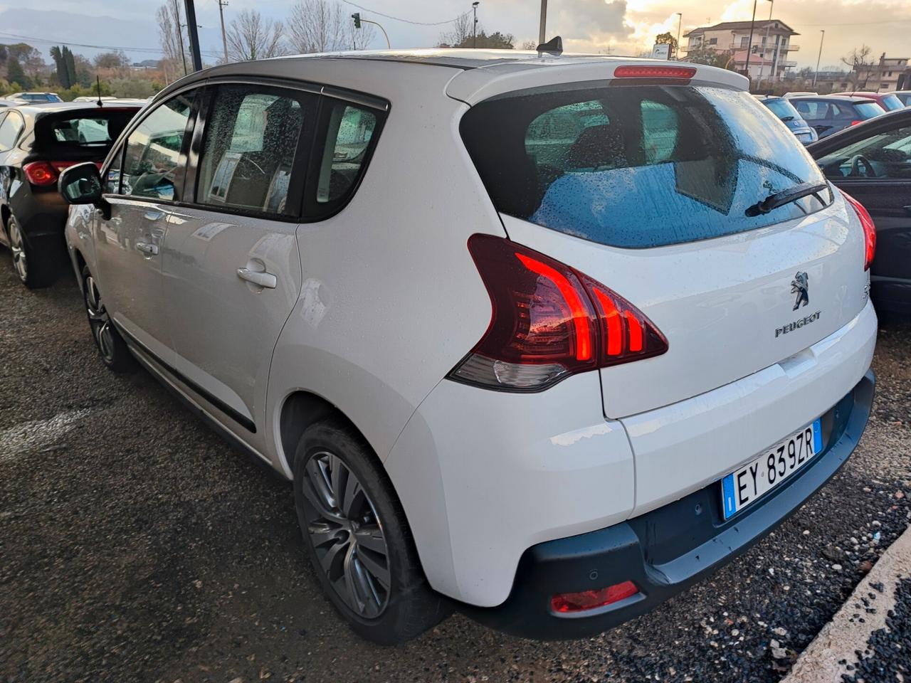 Peugeot 3008 1.6 HDi 115CV Active