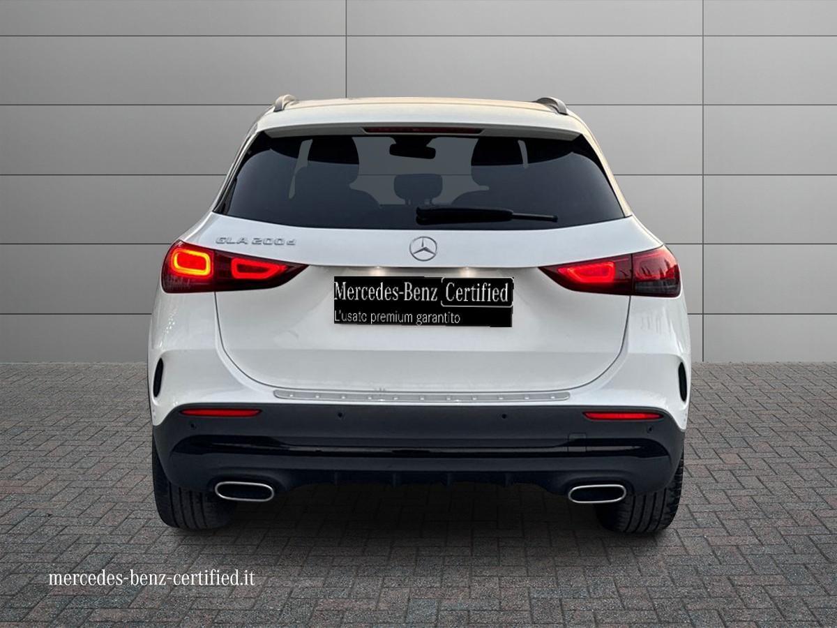 Mercedes-Benz GLA 200 d Premium auto