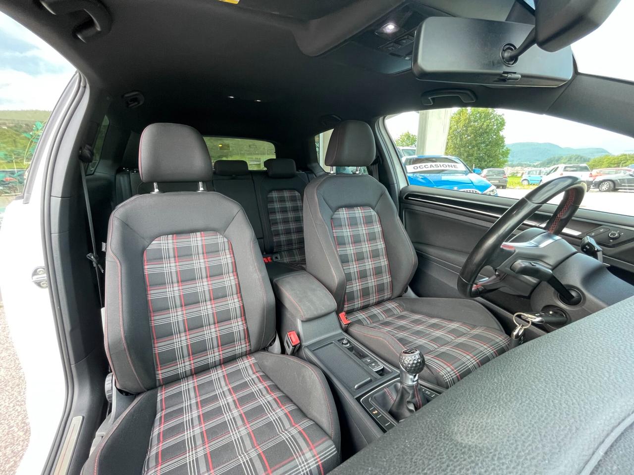 Volkswagen Golf GTI Performance 2.0 TSI 3p. "MANUALE"
