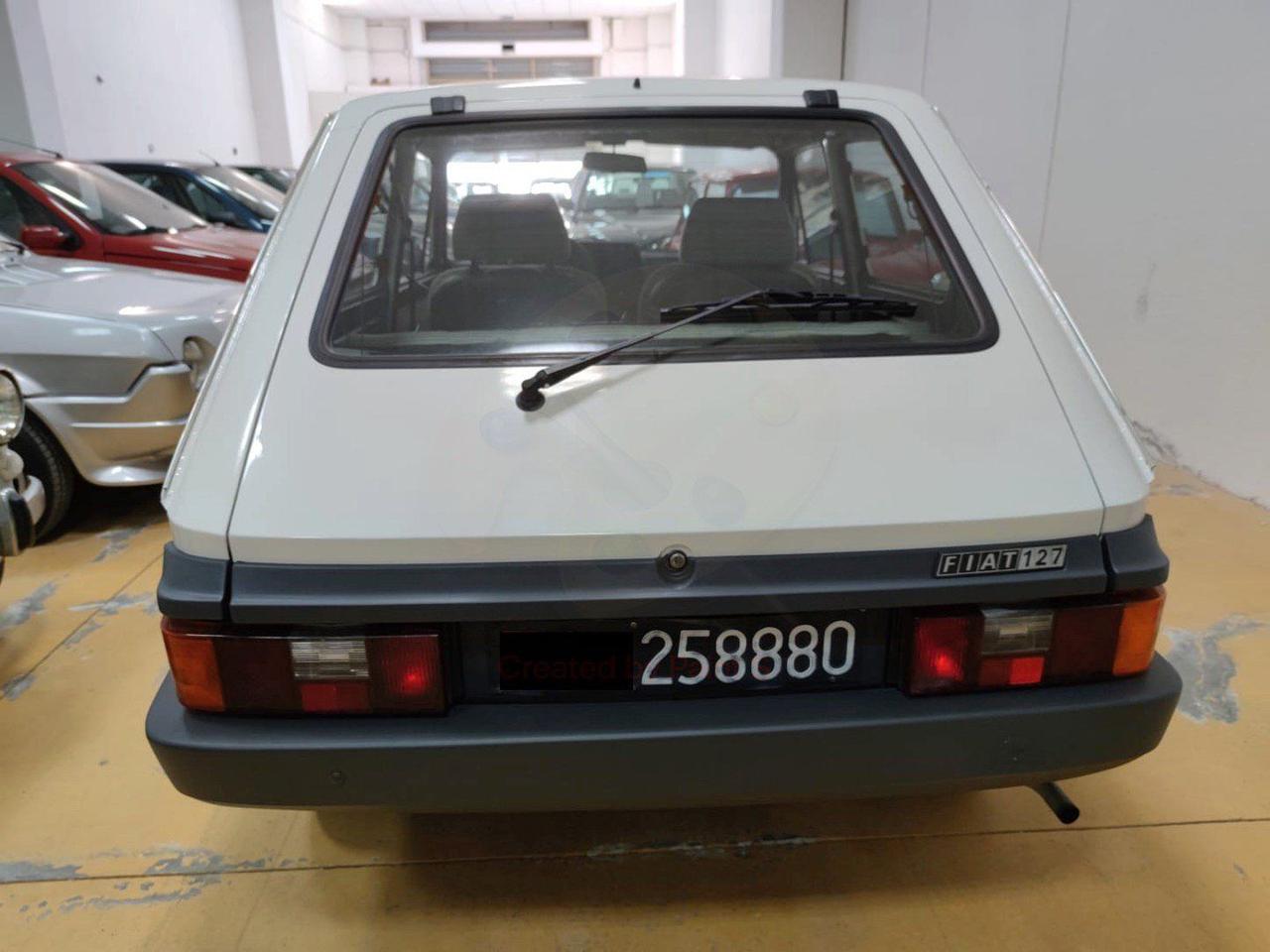 Fiat 127 TERZA SERIE 900 SPECIAL " KM 84.584 "