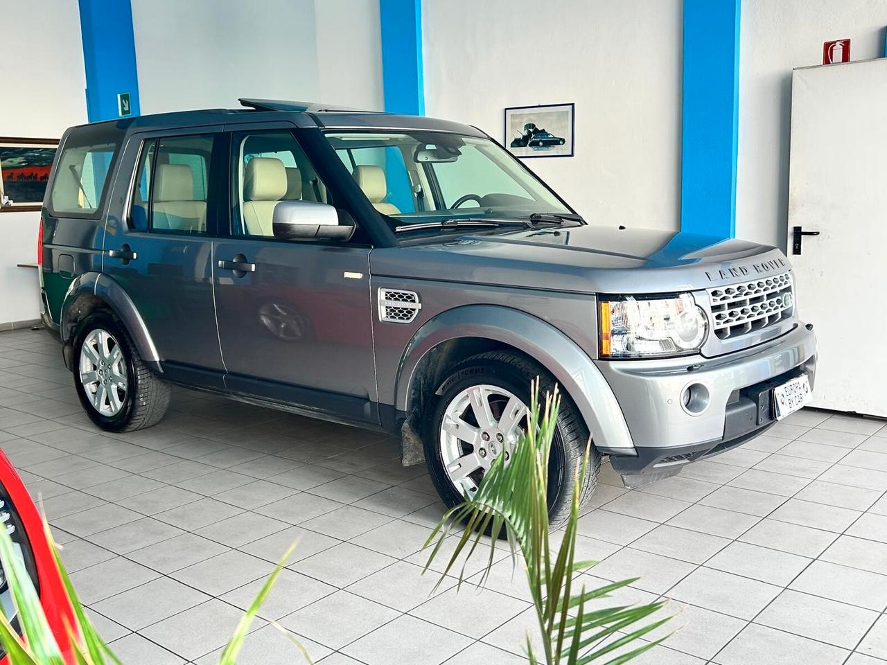 Land Rover Discovery 4 3.0 SDV6 245CV SE 7 POSTI