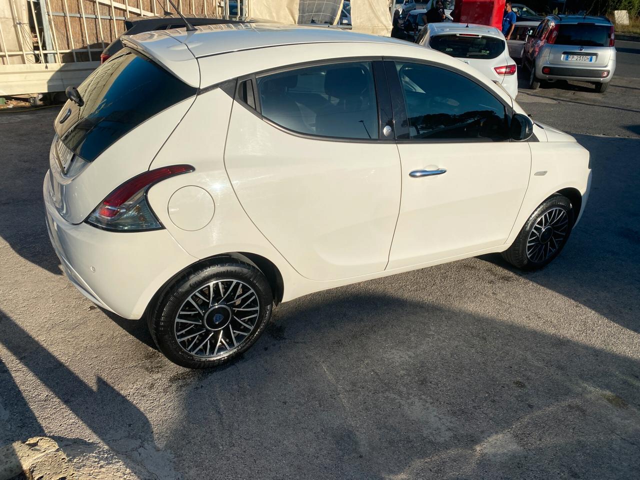 Lancia Ypsilon 1.2 GPL ECOCHIC 2019