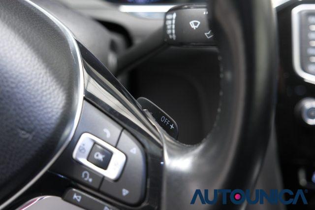VOLKSWAGEN Passat Variant 2.0 TDI 190 CV DSG HIGHLINE BMT FARI LED