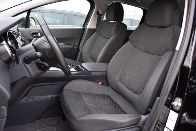 PEUGEOT 3008 BlueHDi 120 EAT6 S&S Business *Navigatore*