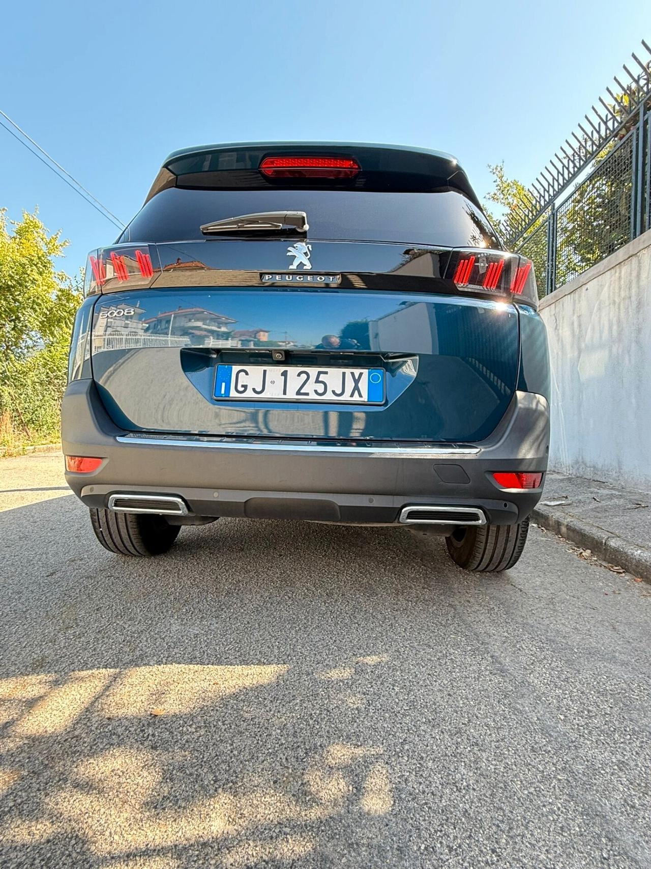 5008 PureTech Turbo 130 S&S EAT8 Allure