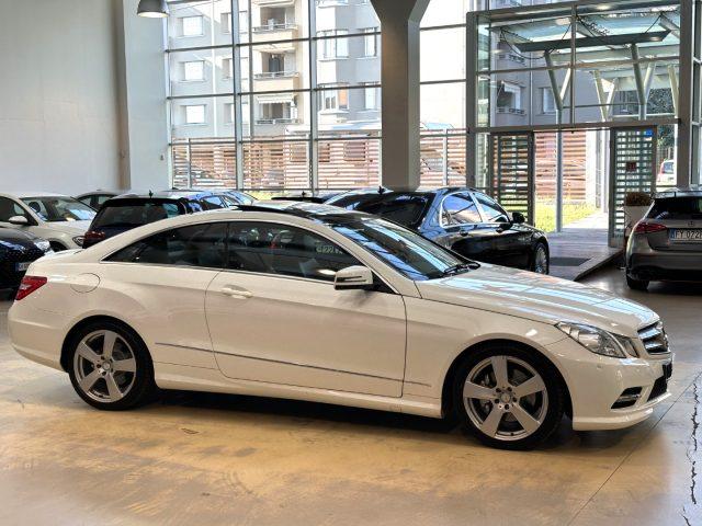 MERCEDES-BENZ E 220 CDI Coupé Premium AMG - Auto - 18" - Tetto - Navi