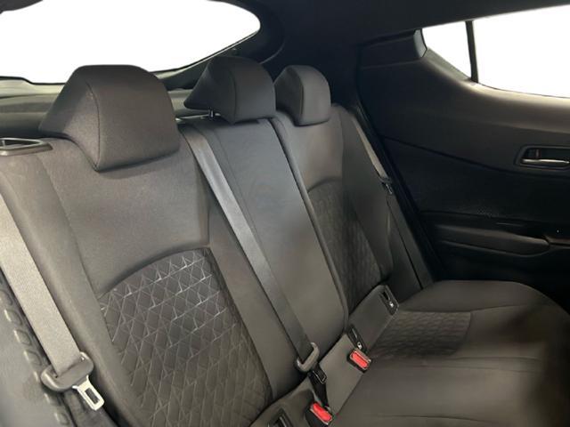 TOYOTA C-HR 2.0 Hybrid E-CVT Trend