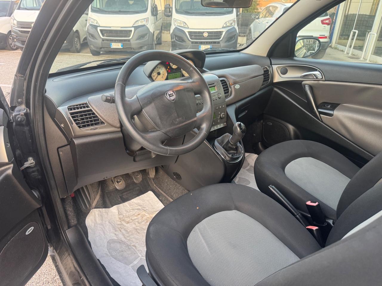 Lancia Ypsilon 1.3 Multijet 16V Platino