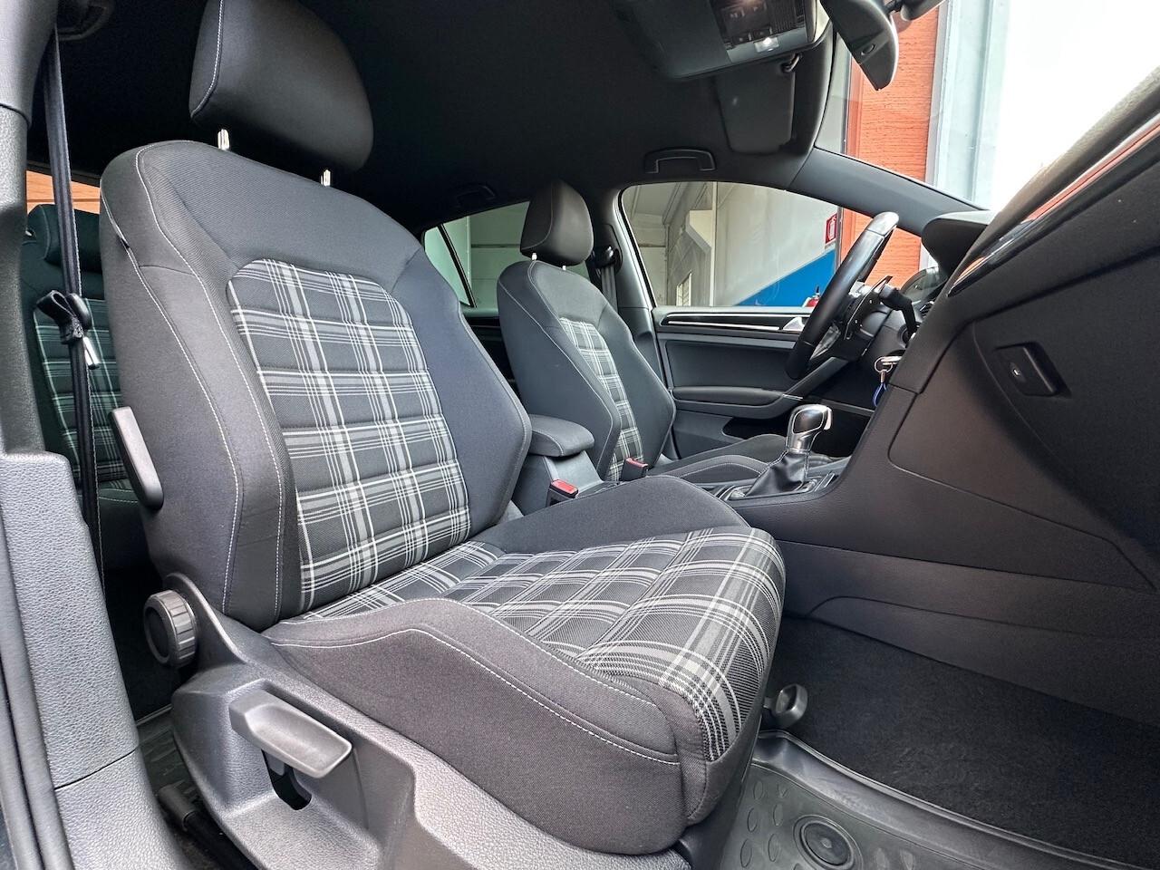 Volkswagen Golf GTD 2.0 TDI DSG 185cv