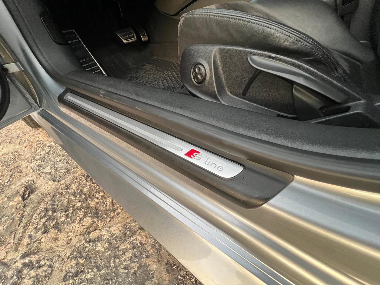 Audi TT Coupé 2.0 TFSI S tronic Sline AKRAPOVIC
