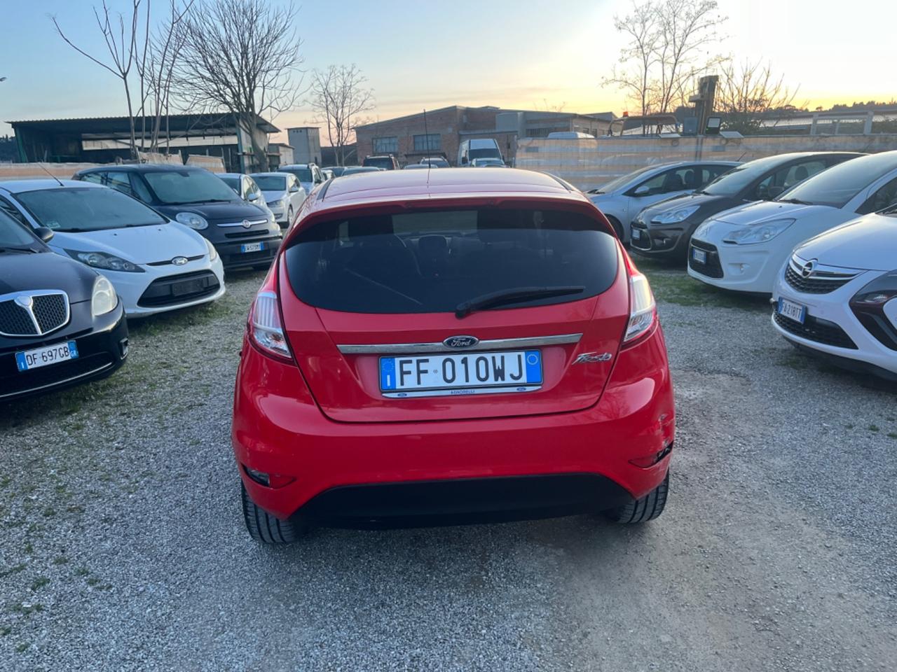 Ford Fiesta 1.4 5 porte Bz.- GPL Black & White Edition