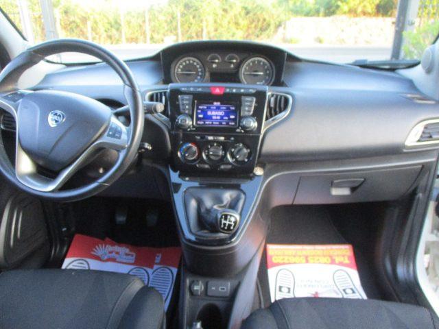 LANCIA Ypsilon 1.2 69 CV 5 porte GPL Ecochic Gold