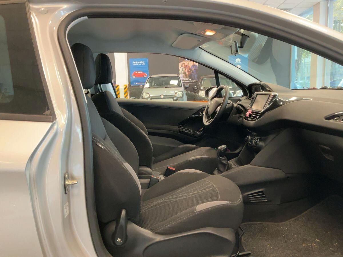 Peugeot 208 1.2 VTi 82 CV 3 porte Access