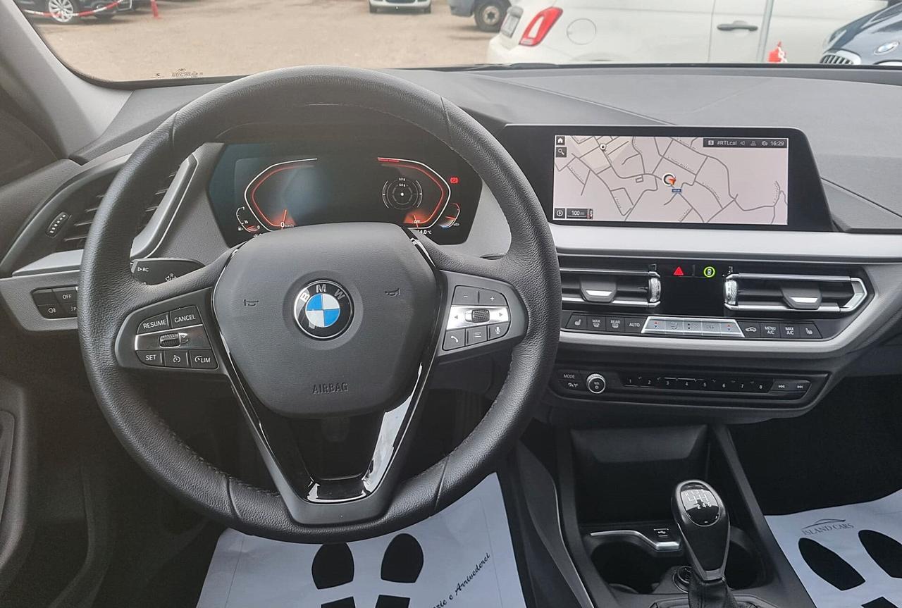 Bmw 118i Advantage 136cv