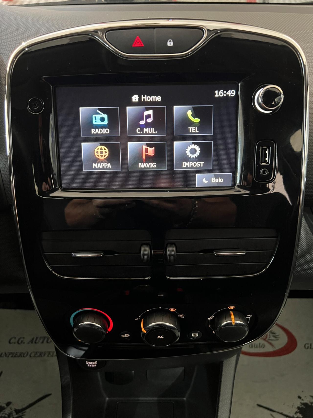 Renault Clio 1.2 73 CV GPL - LIVE - 2013