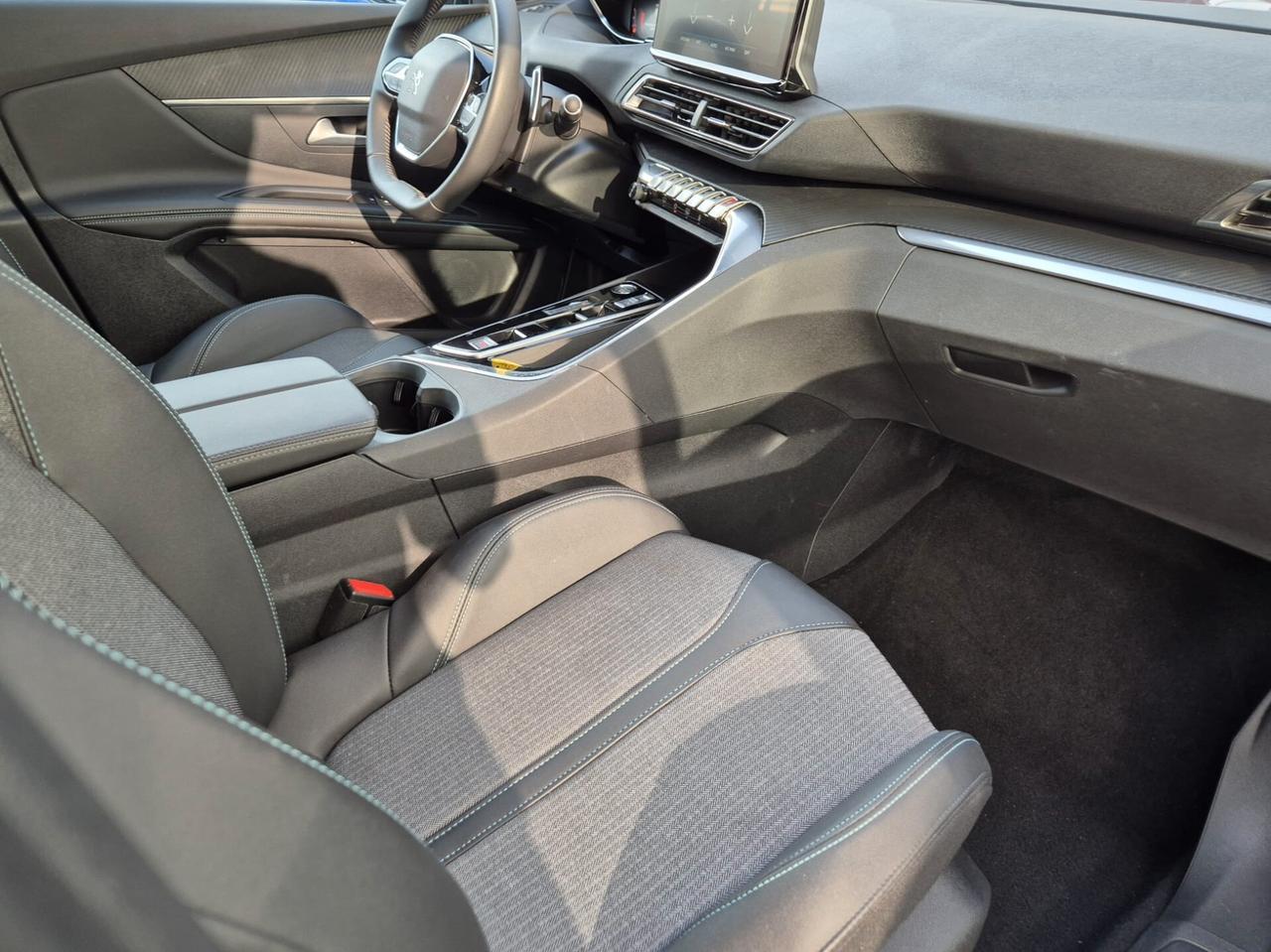 Peugeot 3008 BlueHDi 130cv EAT8 Allure