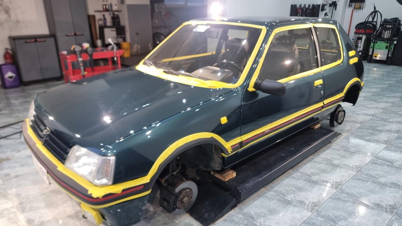 Peugeot 205 1.9 GTI Plus verde Sorrento