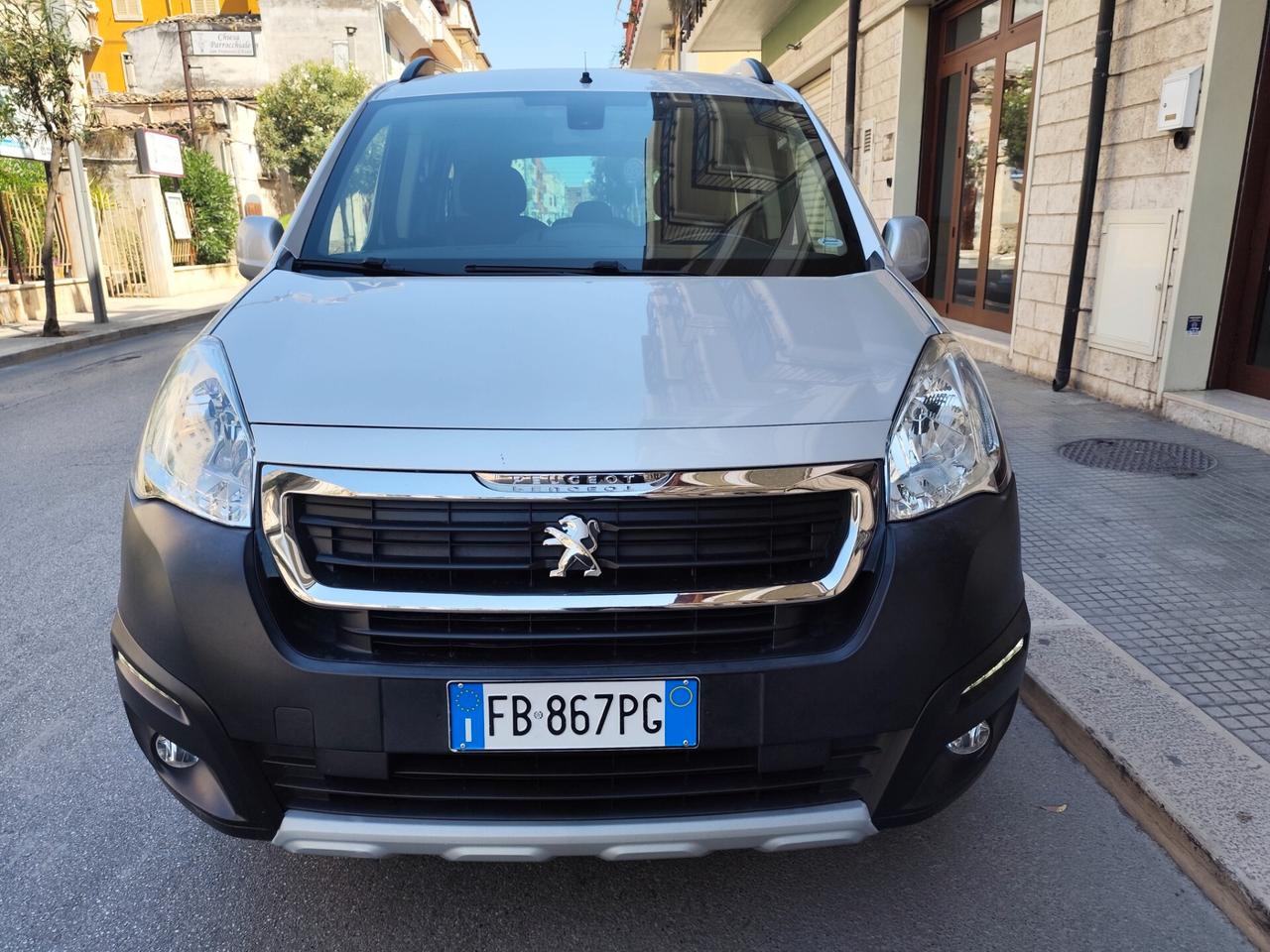 Peugeot Partner Tepee 1.6 BlueHDi 100CV Outdoor