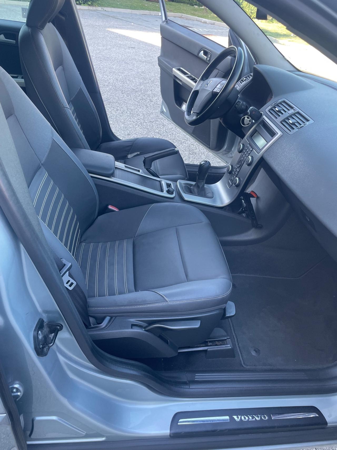 Volvo V50 1.6 D ok neo patentati pronta al uso