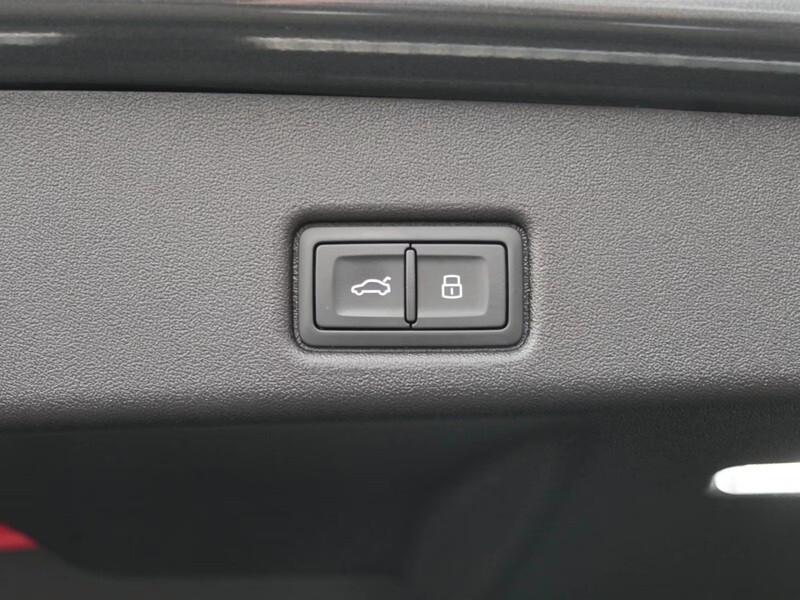 Audi Q5 2.0 TDI mHEV S line edition quattro tronic(204cv)