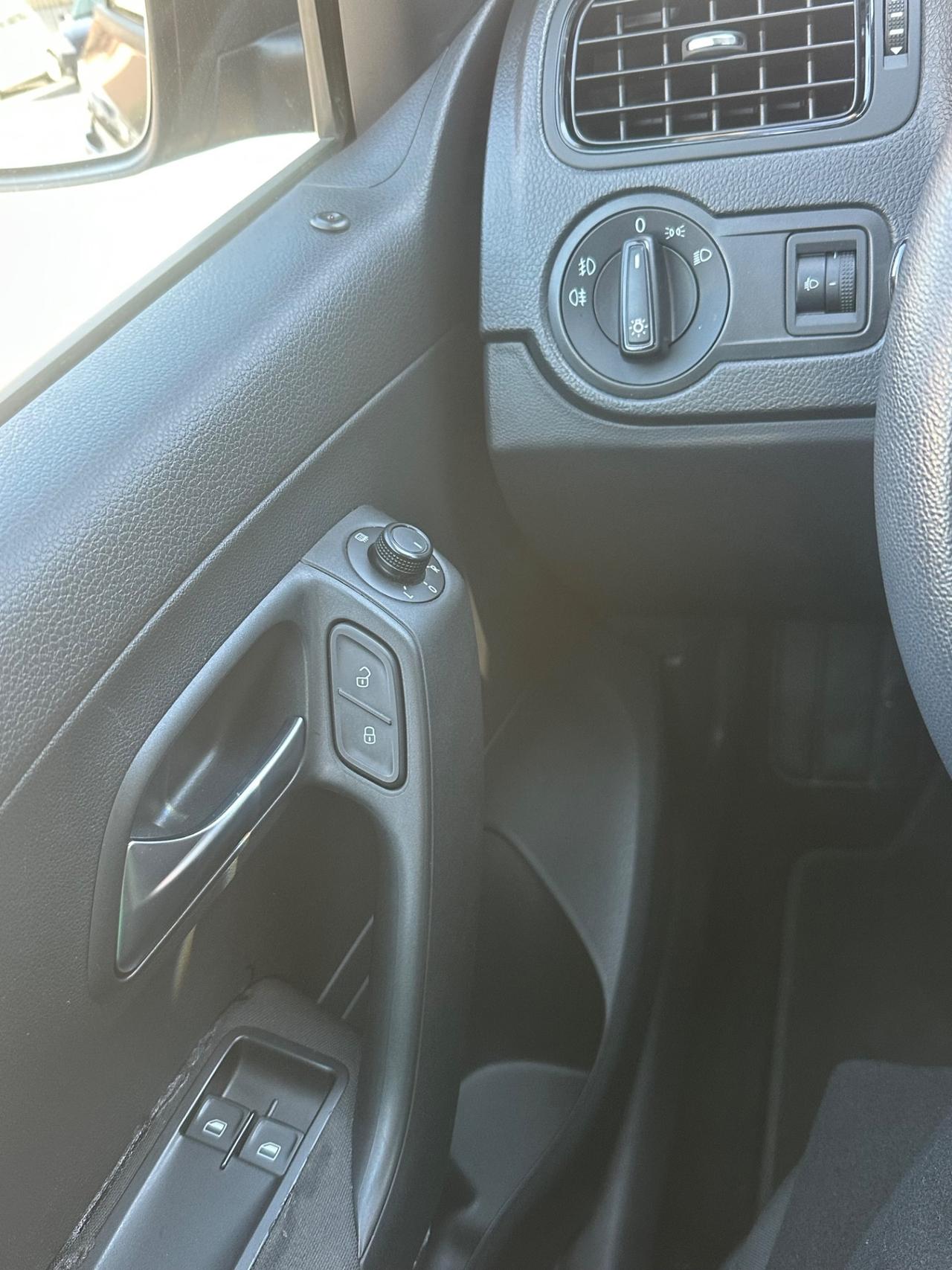 Volkswagen Polo 1.4 TDI 5p. Business