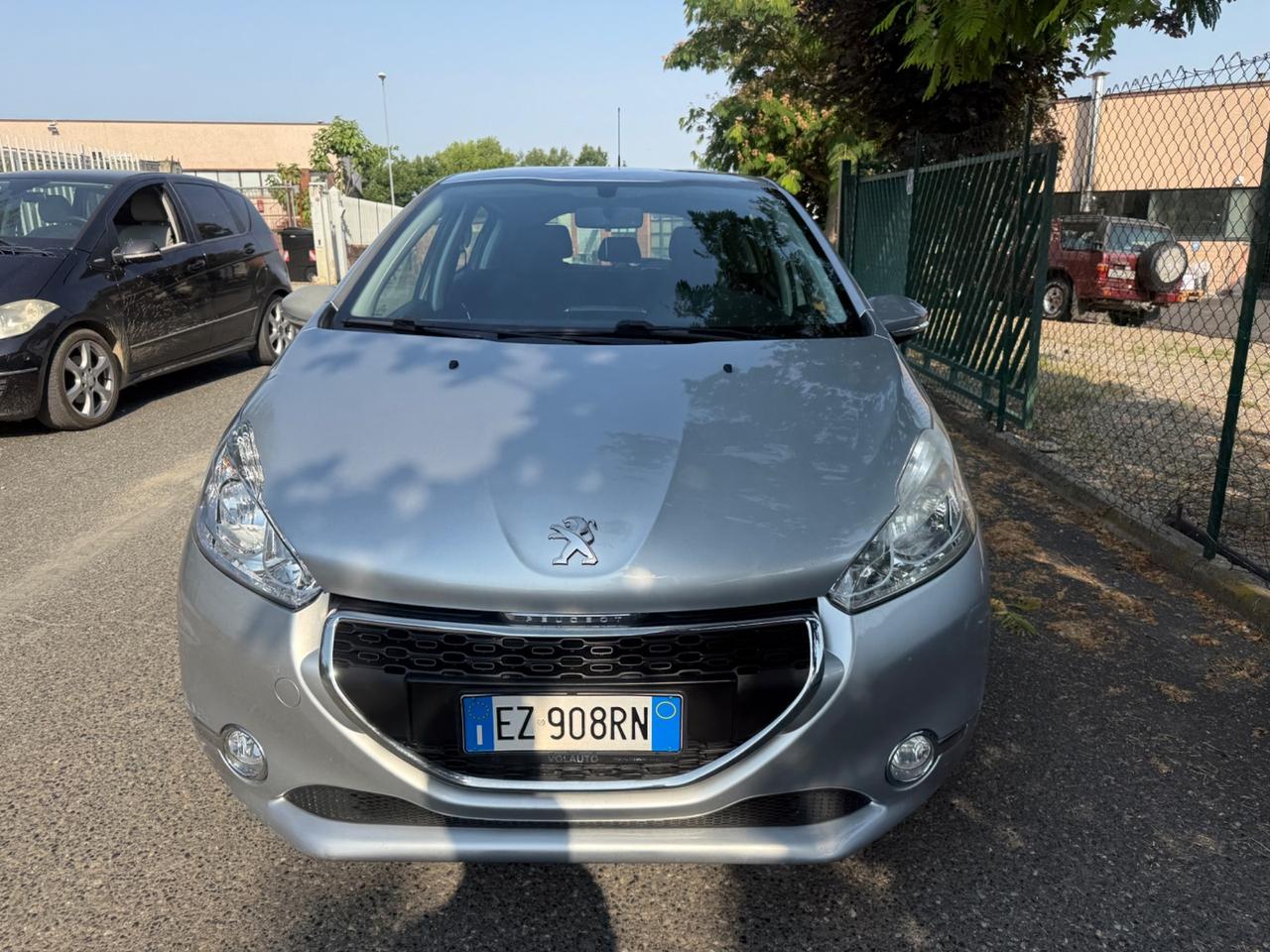 Peugeot 208 PureTech 82 5 porte Allure