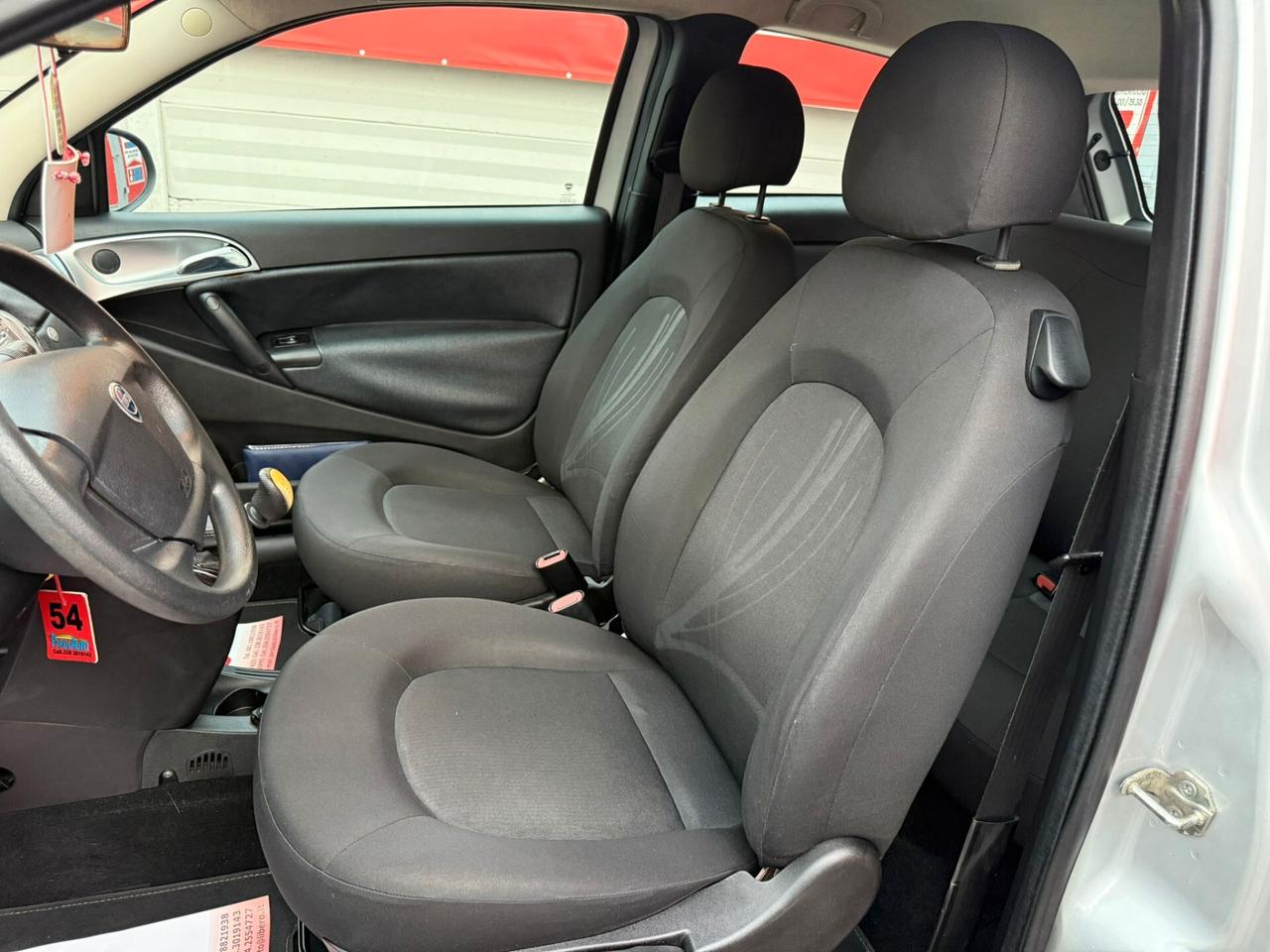 Lancia Ypsilon 1.2 69cv Unyca - 2012