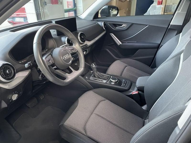 Audi Q2 Q2 35 TFSI S tronic Identity Black