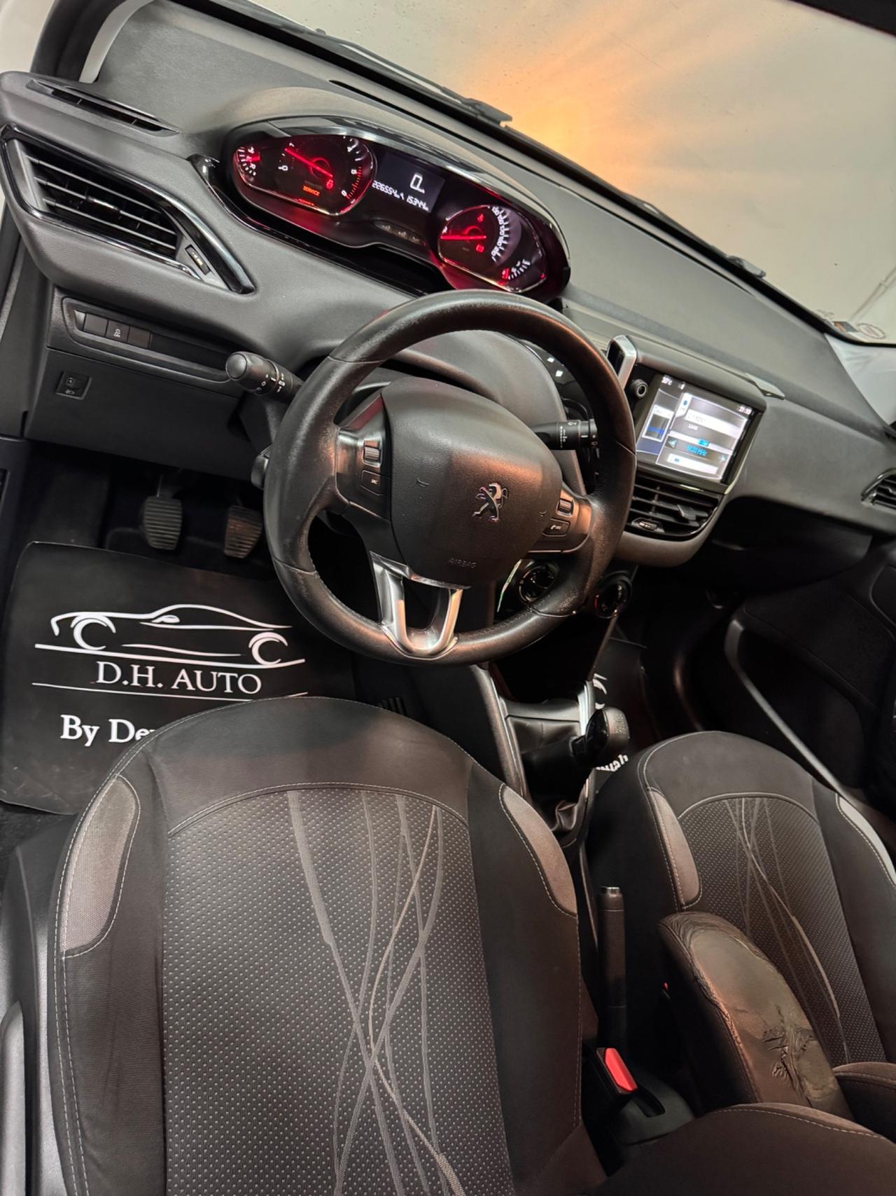 Peugeot 208 1.4 HDi 68 CV 5 porte Allure