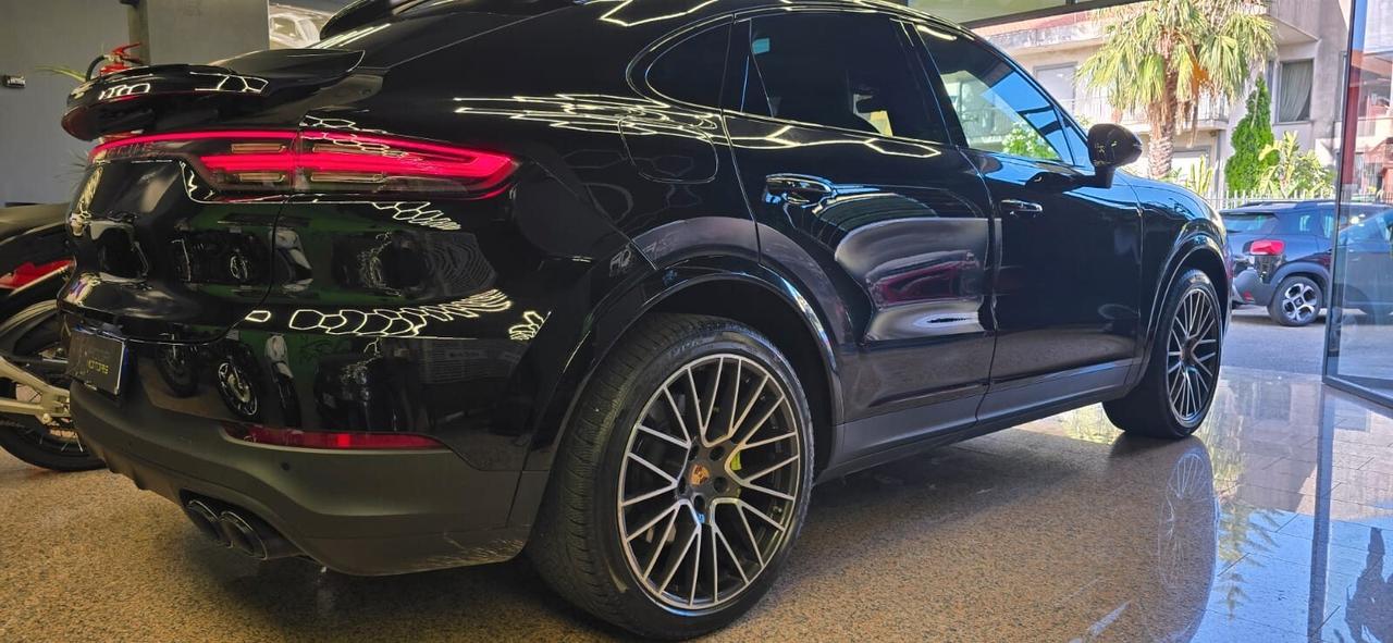 Porsche Cayenne Coupé 3.0 V6 E-Hybrid