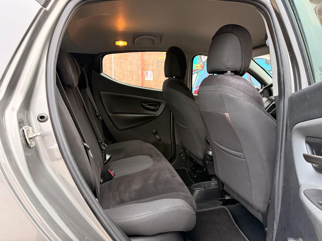 Lancia Ypsilon 1.3 MJT 16V 95 CV 5 porte IN PERFETTE CONDIZIONI