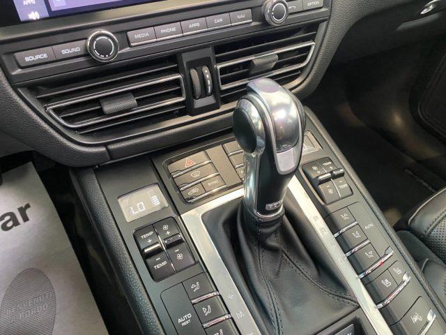 PORSCHE Macan 2.0