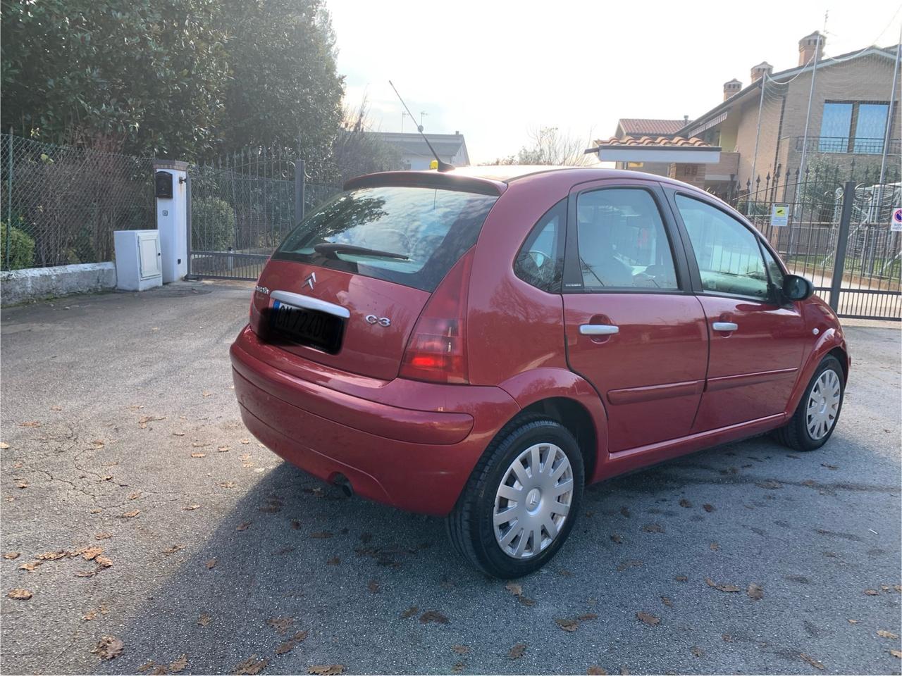 Utilitaria cambio automatico diesel 59800 km