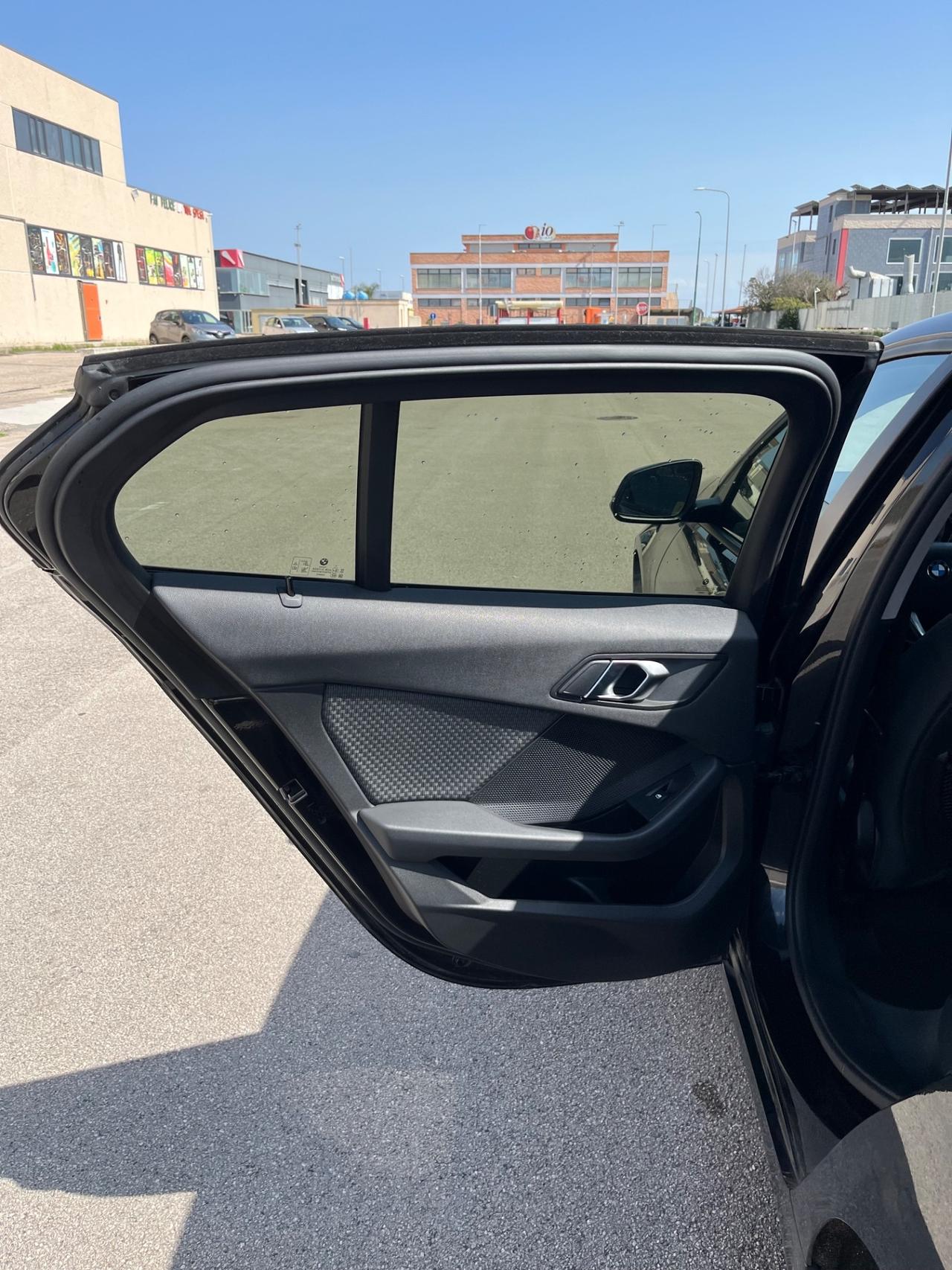 Bmw 116 SERIE 1 116d 1.5 BUSINESS ADVANTAGE adatta neopatentati