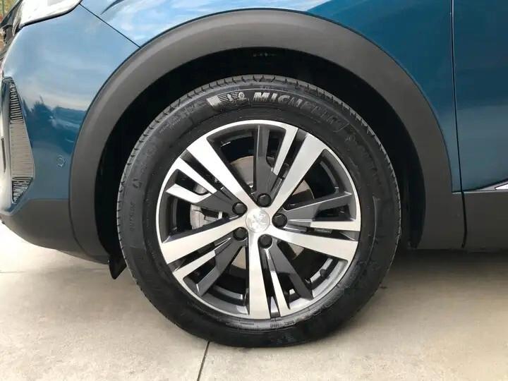 Peugeot 3008 1.5 bluehdi Allure Pack s&s 130cv eat8